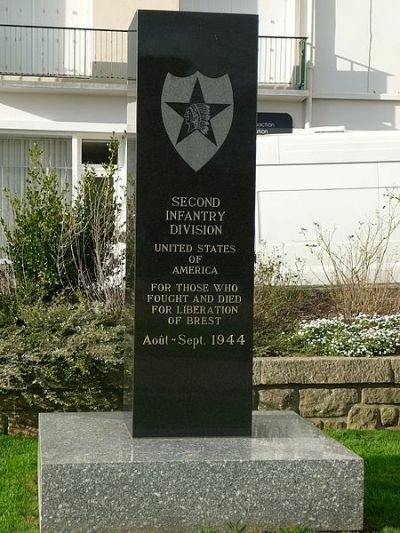 2nd Division Infantry stele